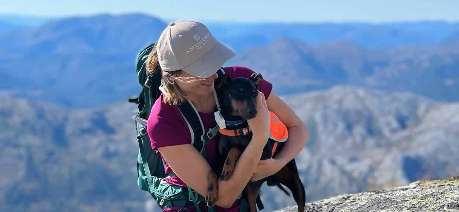 Lildog 2 and lady hugging